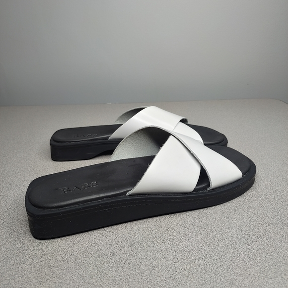 Bass white wedge sandals with comfy/soft - Picture 2 of 10